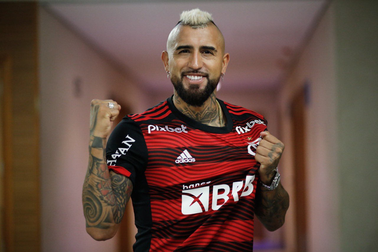 Es oficial el “rey” Arturo llega al Flamengo