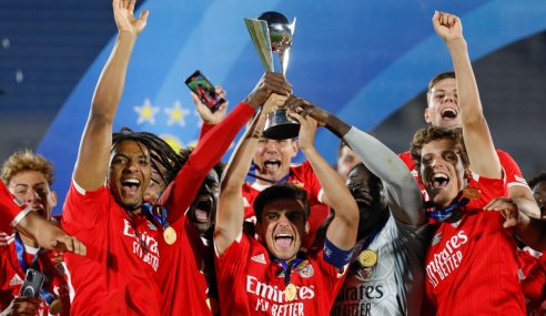 Benfica se lleva la copa intercontinental del Centenario
