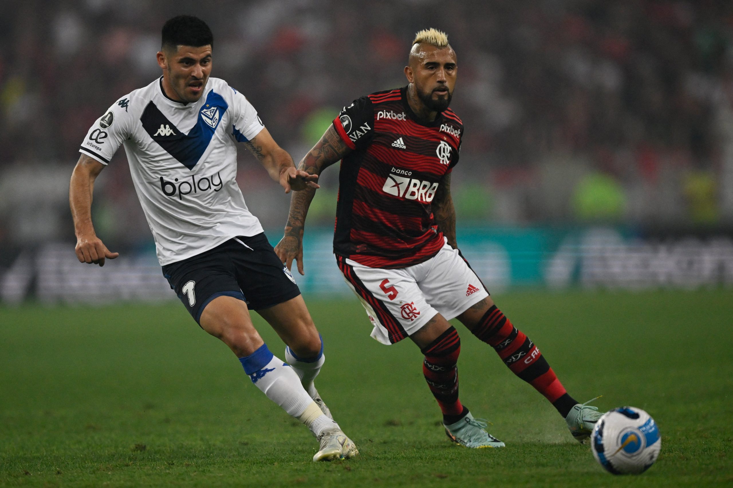 Flamengo lo da vuelta y clasifica a la final