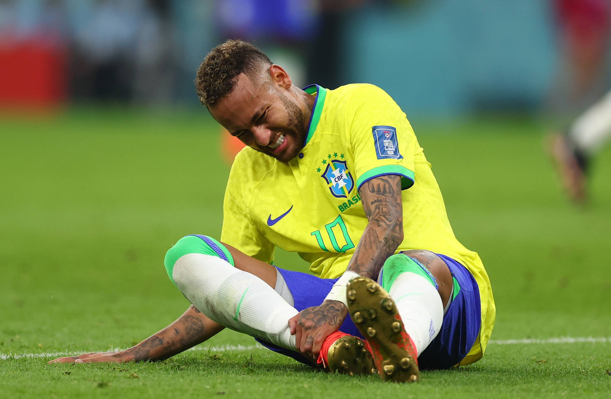 Neymar fuera de la fase de grupos por lesión, tampoco Danilo jugará los dos siguientes partidos de Brasil