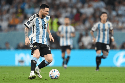 Messi “muy feliz” por dar “un pasito más” en el mundial