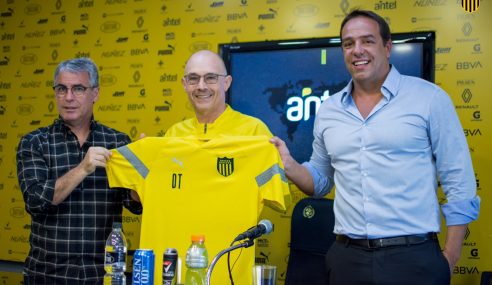 Alfredo Arias comienza su camino como entrenador de Peñarol