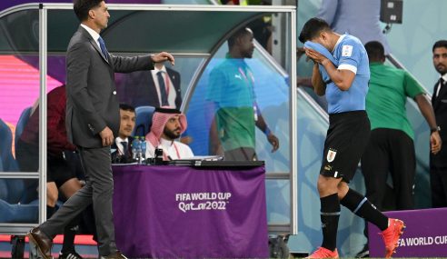 Uruguay venció 2-0 a Ghana pero igualmente quedó eliminado