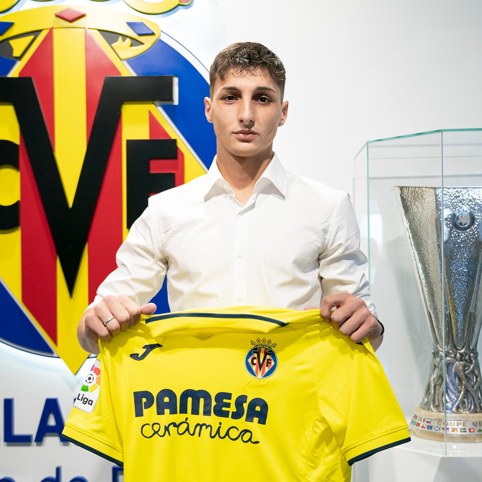 Andrés Ferrari transferido al Villarreal