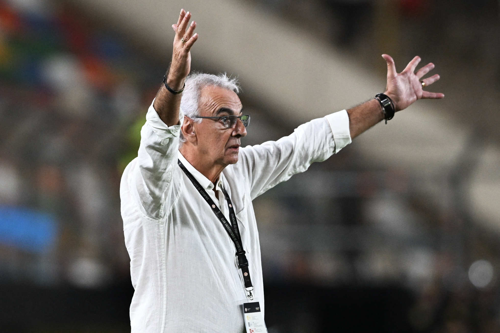 “Si contratan a un técnico del exterior porque piensan que los entrenadores uruguayos no tienen la capacidad suficiente no lo voy a permitir”.