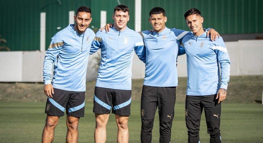 Los cuatro primeros reservados de Uruguay ya entrenan con Bielsa