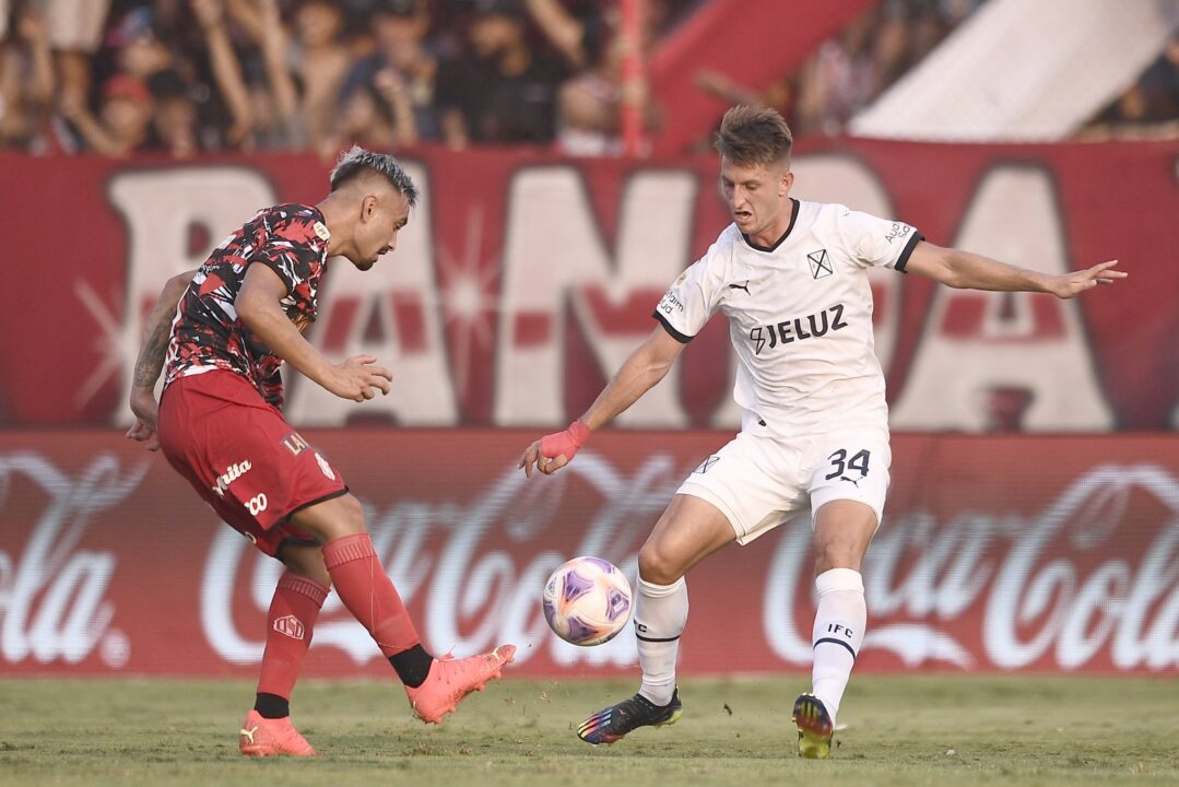 Empató Independiente y Vélez ganó en la hora