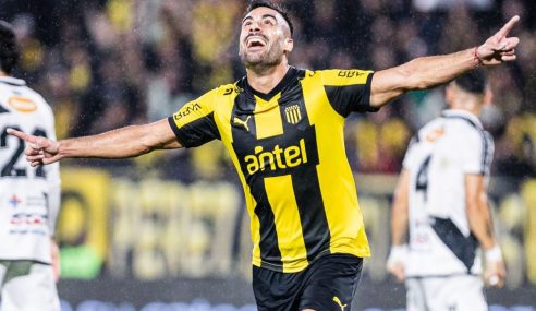 Peñarol 2-0 Danubio: Lidera, pelea a tres frentes y tiene varias vías de gol