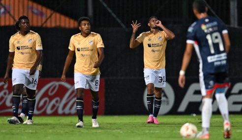 Grupo B: La Calera y Cruzeiro pelean por clasificar, triunfazo de la Católica de visita